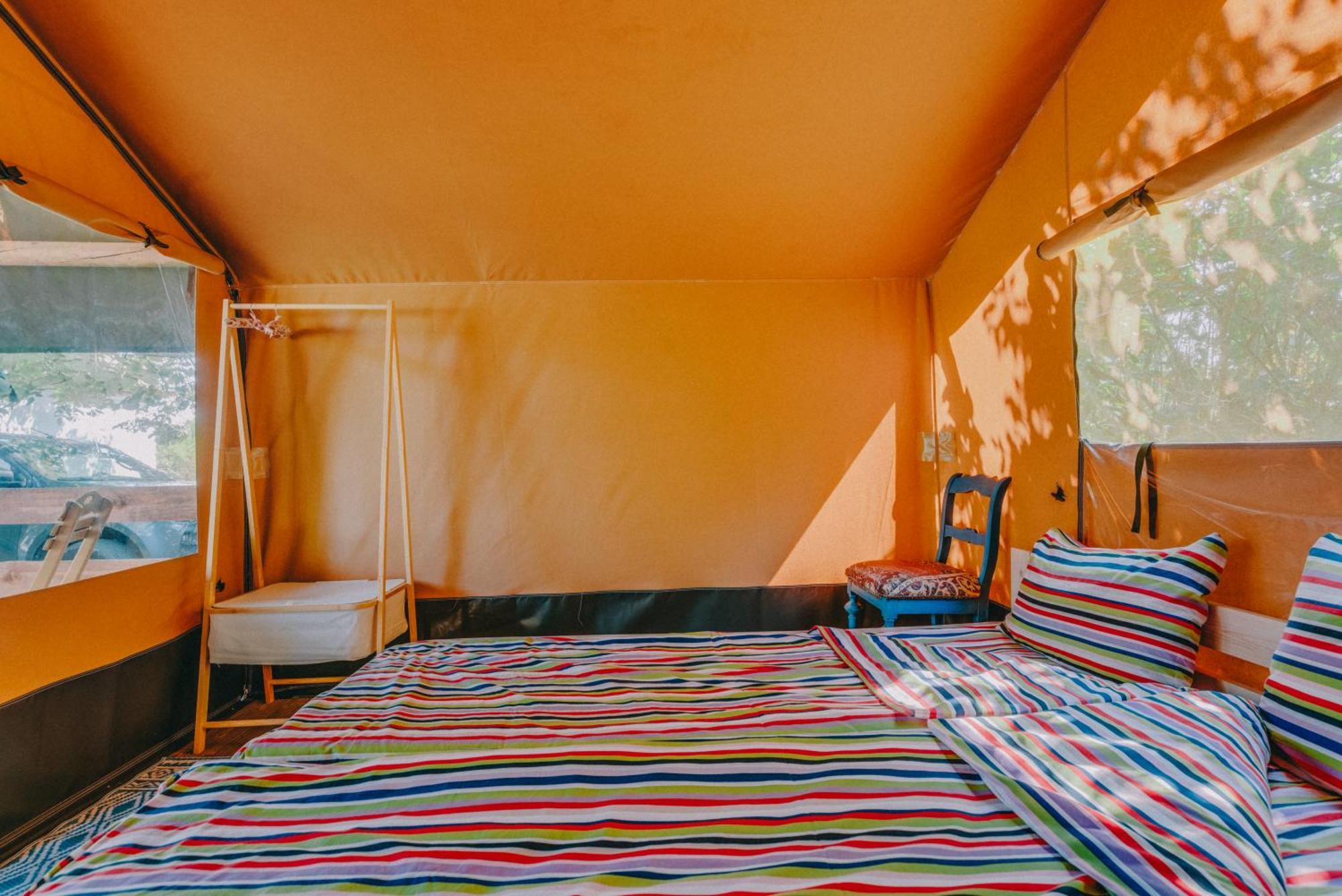 Отель Rendes Glamping Balatonrendes Экстерьер фото