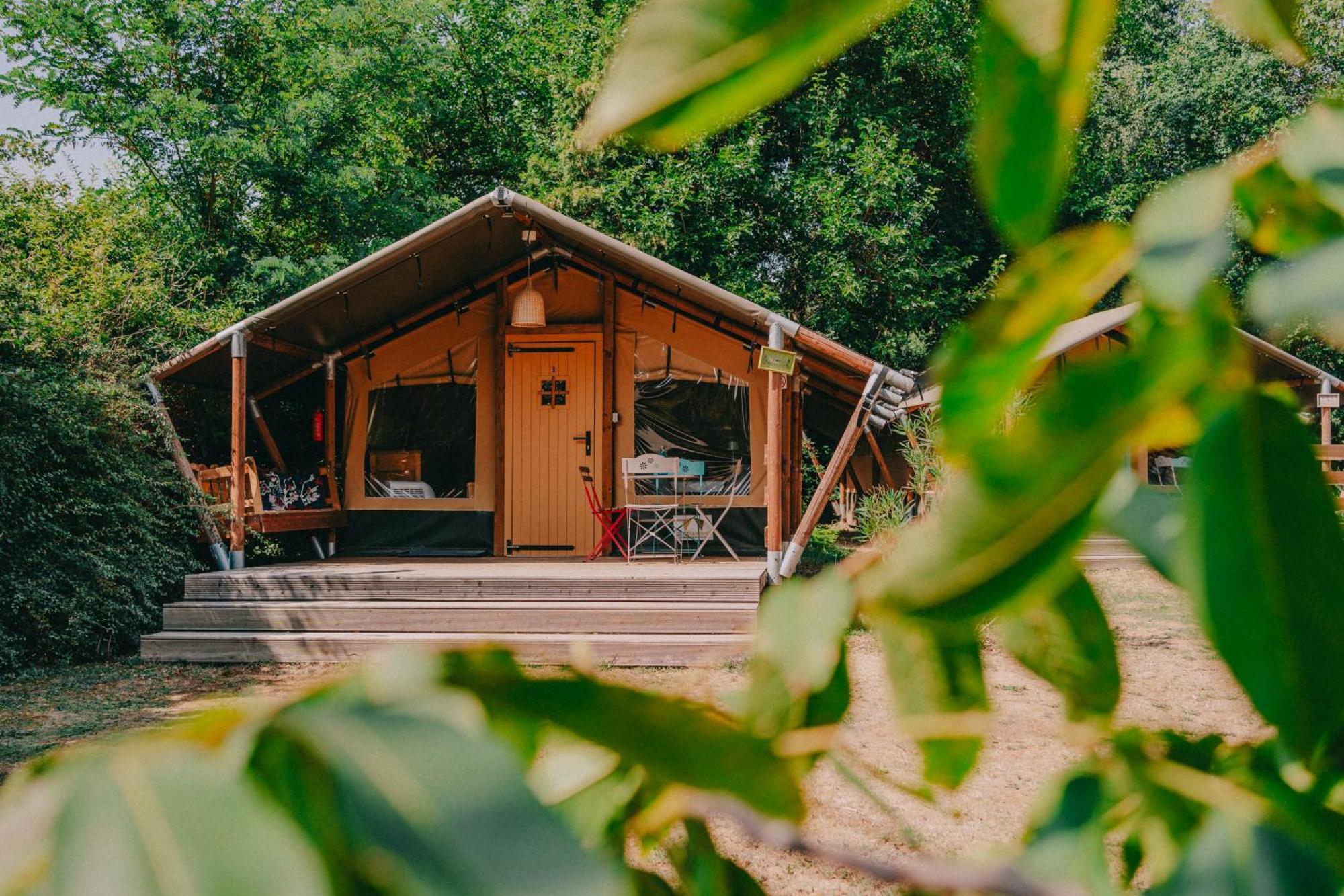 Отель Rendes Glamping Balatonrendes Экстерьер фото