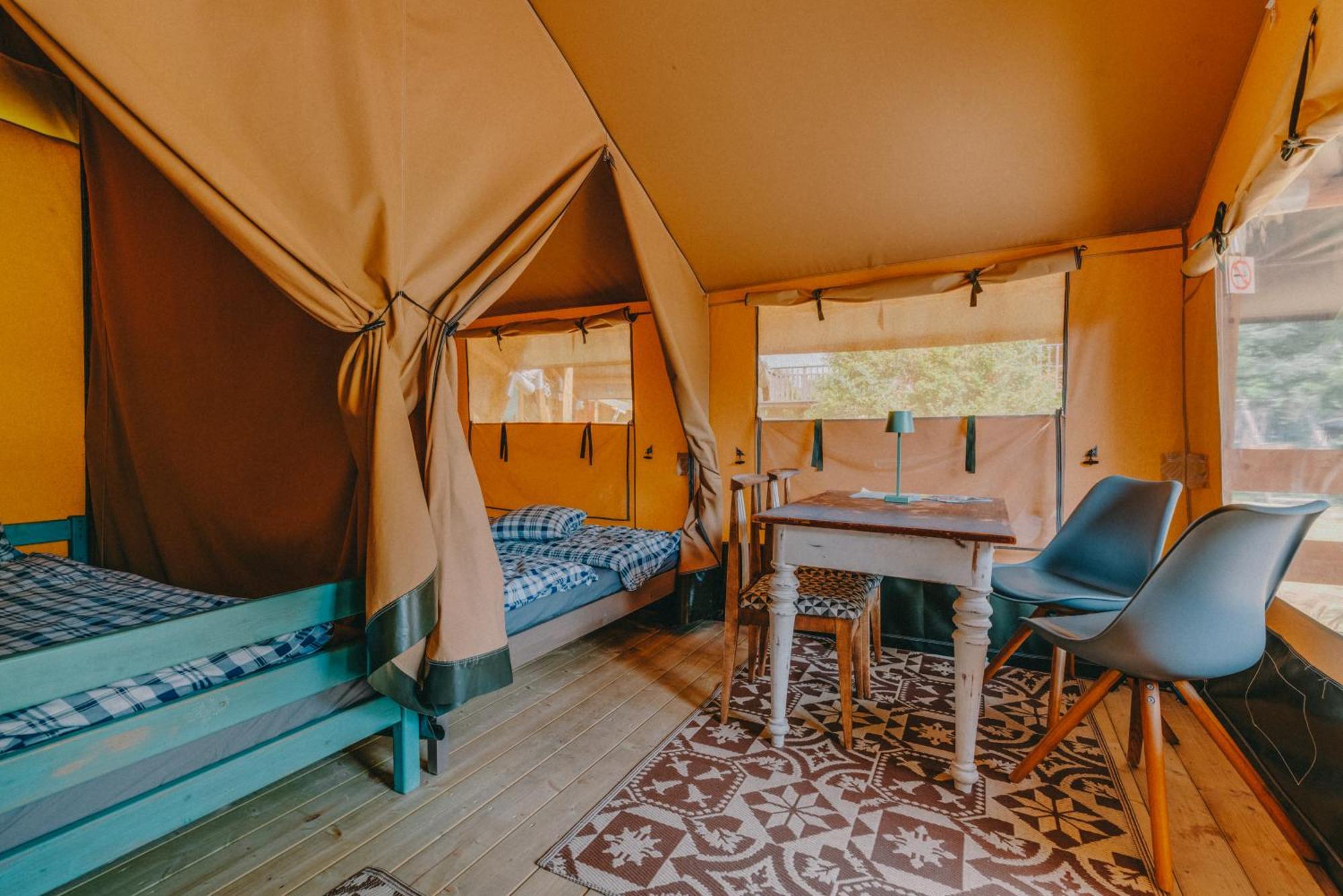 Отель Rendes Glamping Balatonrendes Экстерьер фото