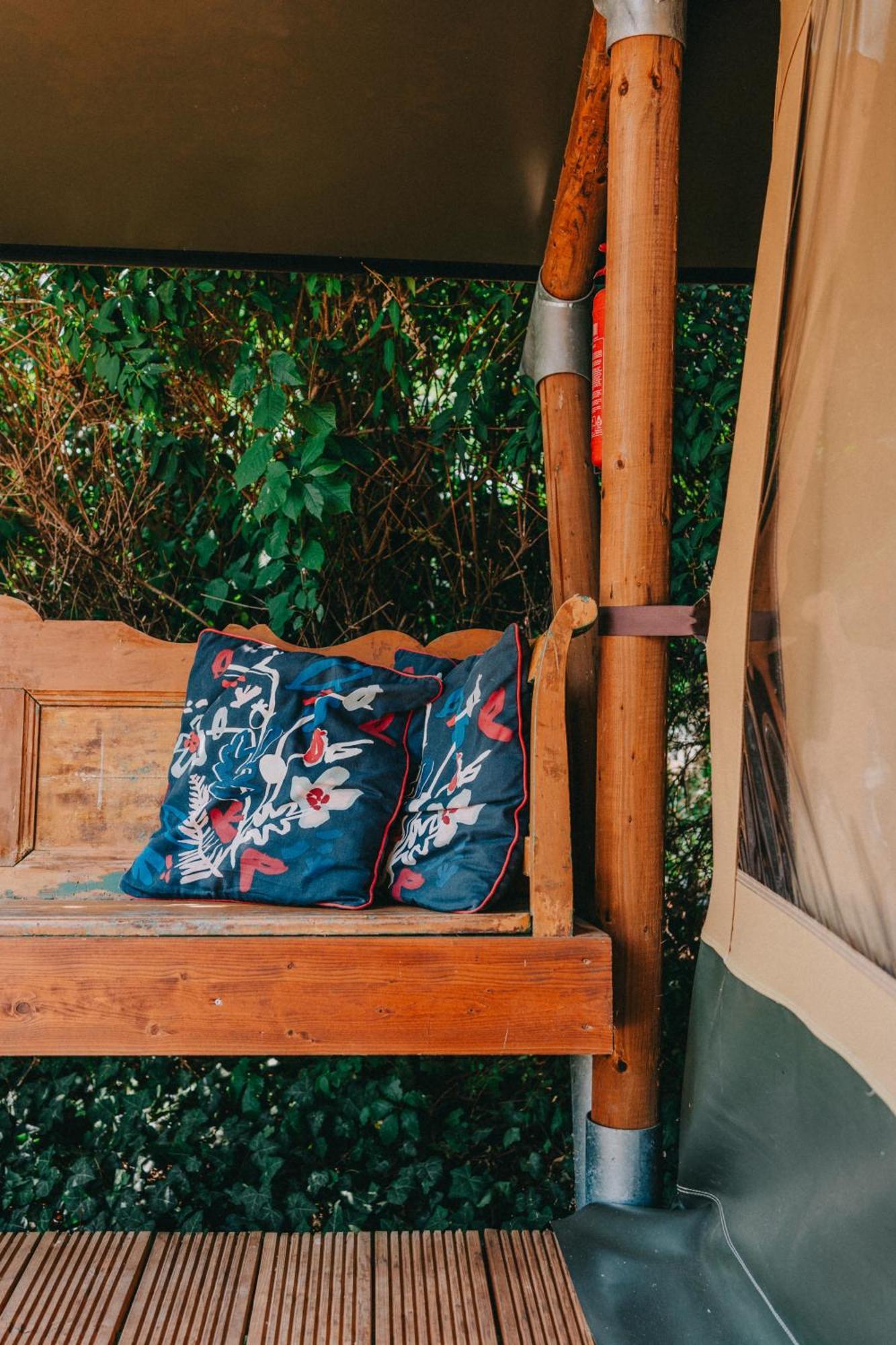 Отель Rendes Glamping Balatonrendes Экстерьер фото