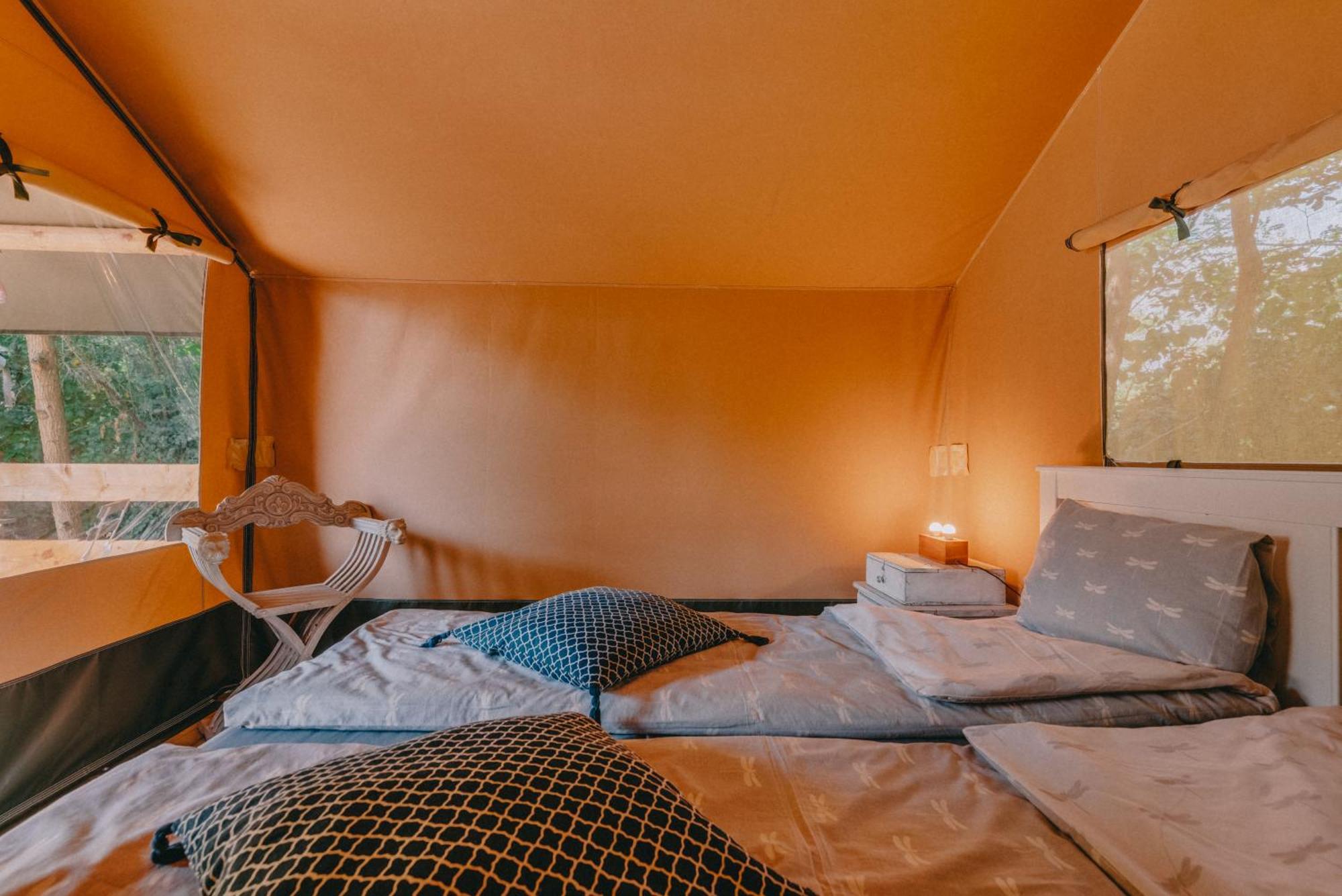 Отель Rendes Glamping Balatonrendes Экстерьер фото